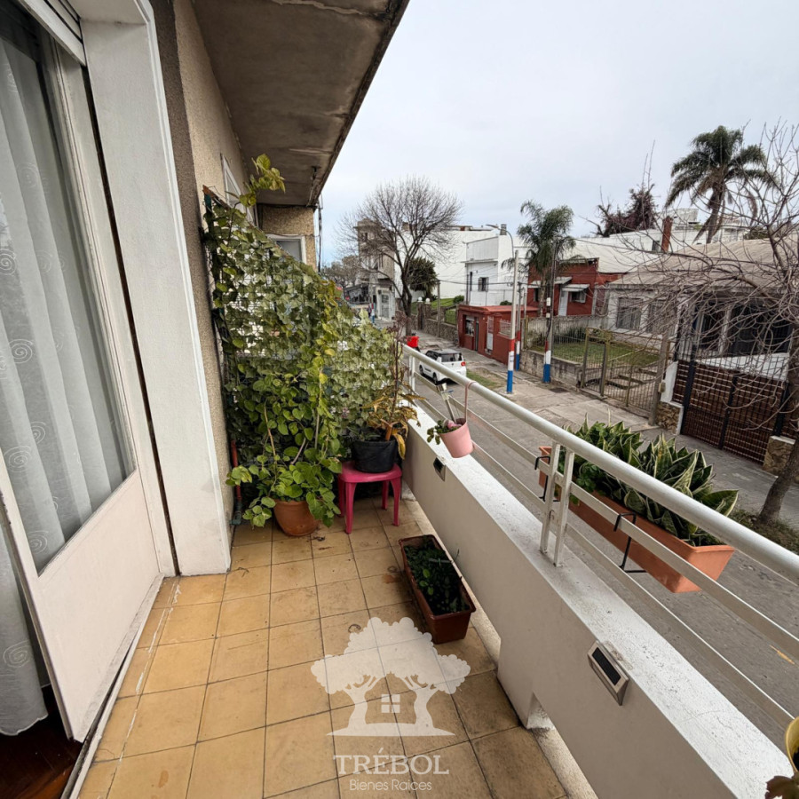 Apartamento ID.348 - Venta Apartamento 3 Dormitorios Pérez Castellanos Montevideo V 