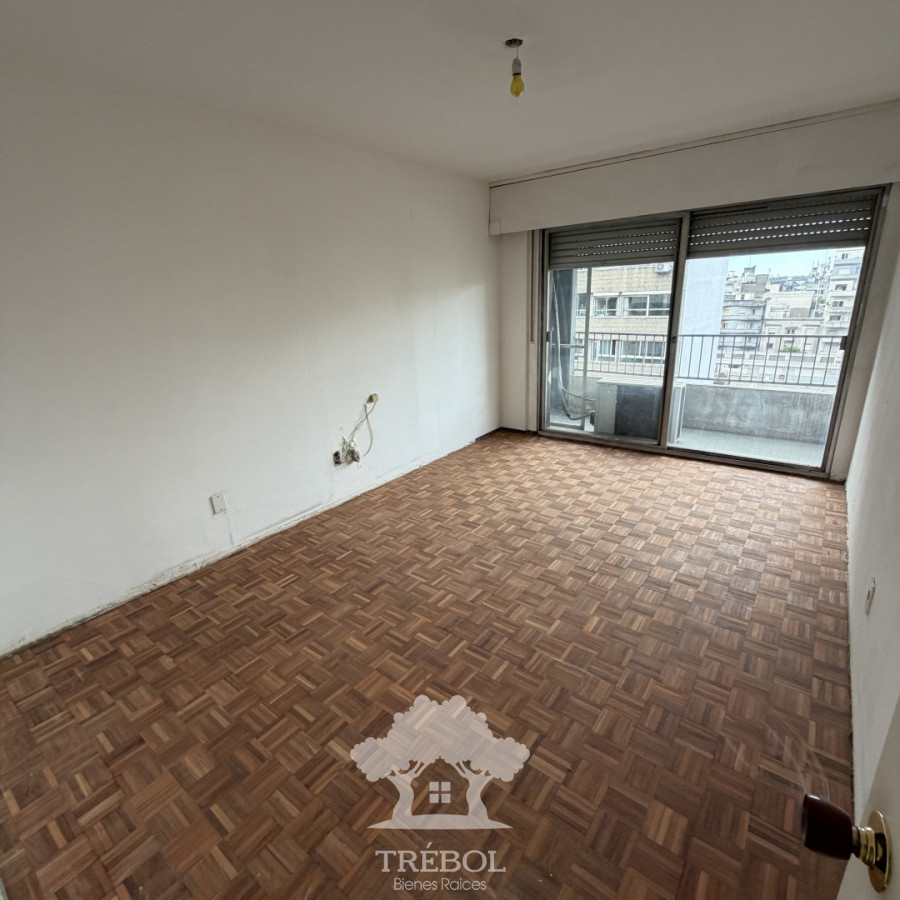 Apartamento ID.47 - Venta Apartamento 4 dormitorios Centro Montevideo G