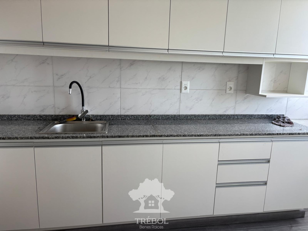 Apartamento ID.93 - Alquiler Apartamento 2 Dormitorios Malvin Norte Montevideo
