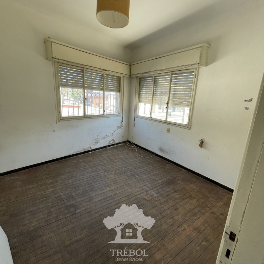 Apartamento ID.103 - Venta Casa 2 dormitorios + Local Comercial Rentado Aguada Montevideo G