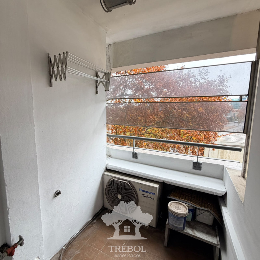 Apartamento ID.323 - Alquiler Apartamento 2 Dormitorios Tres Cruces Montevideo V 