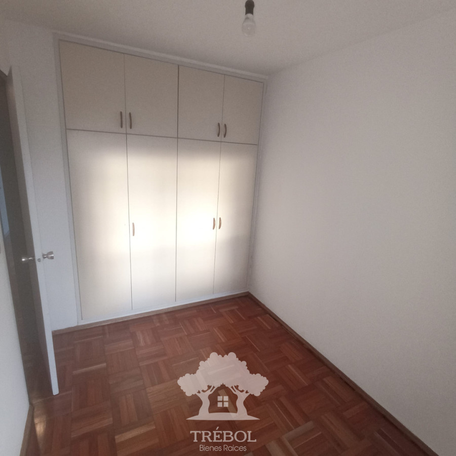 Apartamento ID.214 - Alquiler Apartamento 4 Dormitorios PocitosMontevideo D