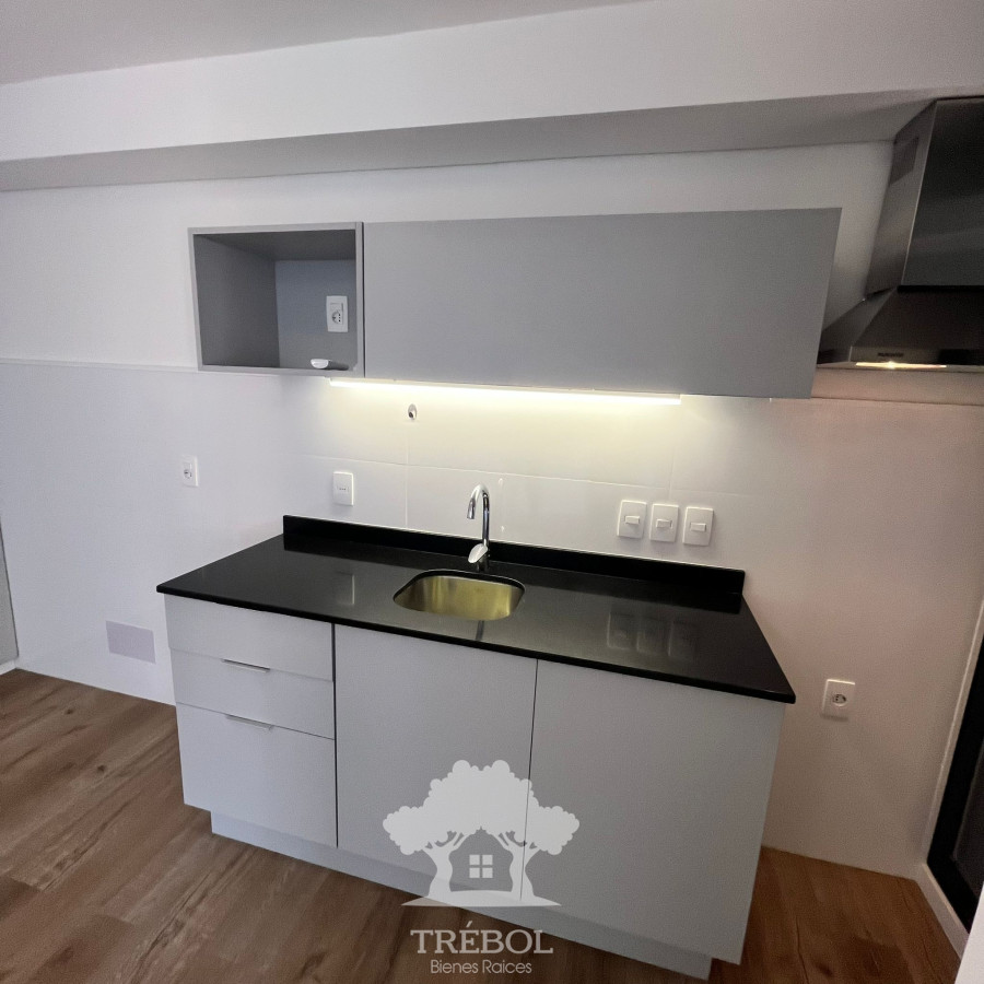 Apartamento ID.27 - Venta Apartamento 2 dormitorios Centro Montevideo V