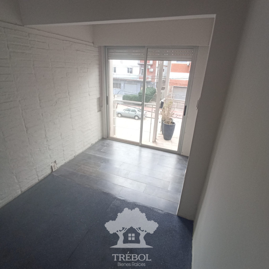 Apartamento ID.293 - Alquiler Apartamento 2 Dormitorios Garage Malvin Montevideo D