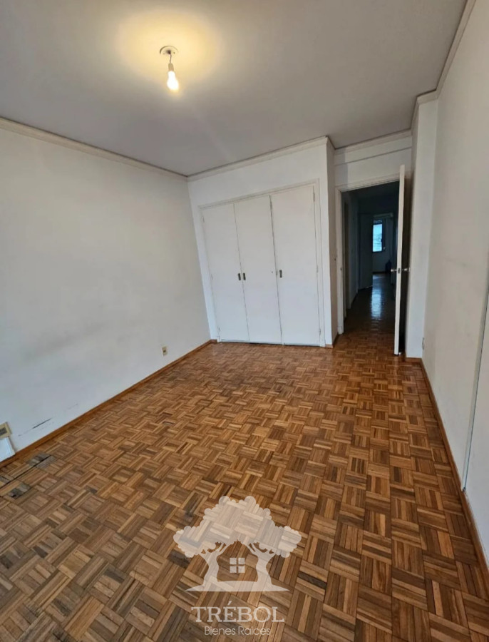 Apartamento ID.128 - Alquiler Apartamento 3 Dorm.itorios Pocitos Montevideo D