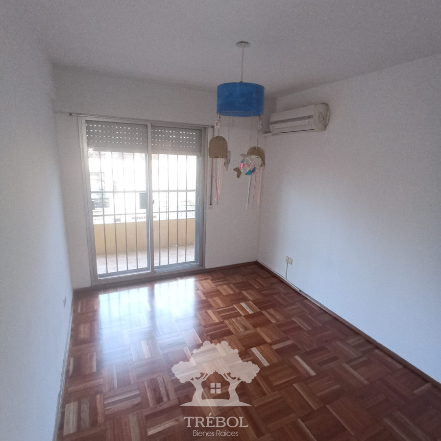 Apartamento ID.214 - Alquiler Apartamento 4 Dormitorios PocitosMontevideo D