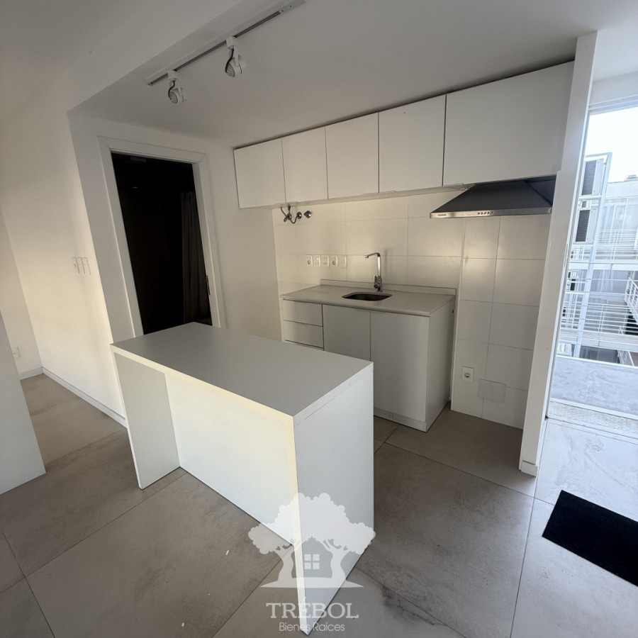 Apartamento ID.201 - Alquiler monoambiente Villa Muñoz Montevideo B