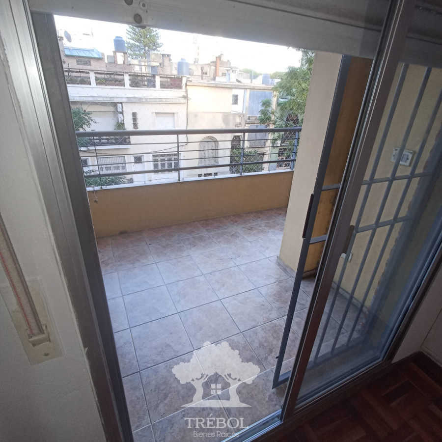 Apartamento ID.214 - Alquiler Apartamento 4 Dormitorios PocitosMontevideo D
