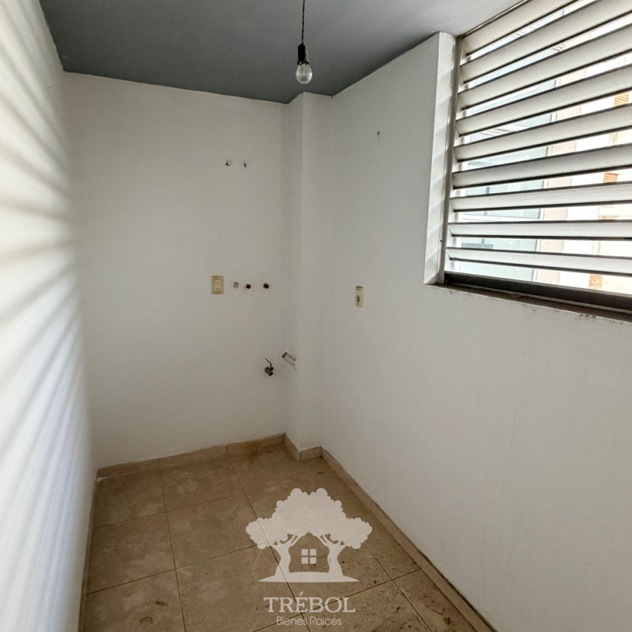 Apartamento ID.126 - Alquiler Apartamento 2 Dormitorios Aguada Montevideo V 