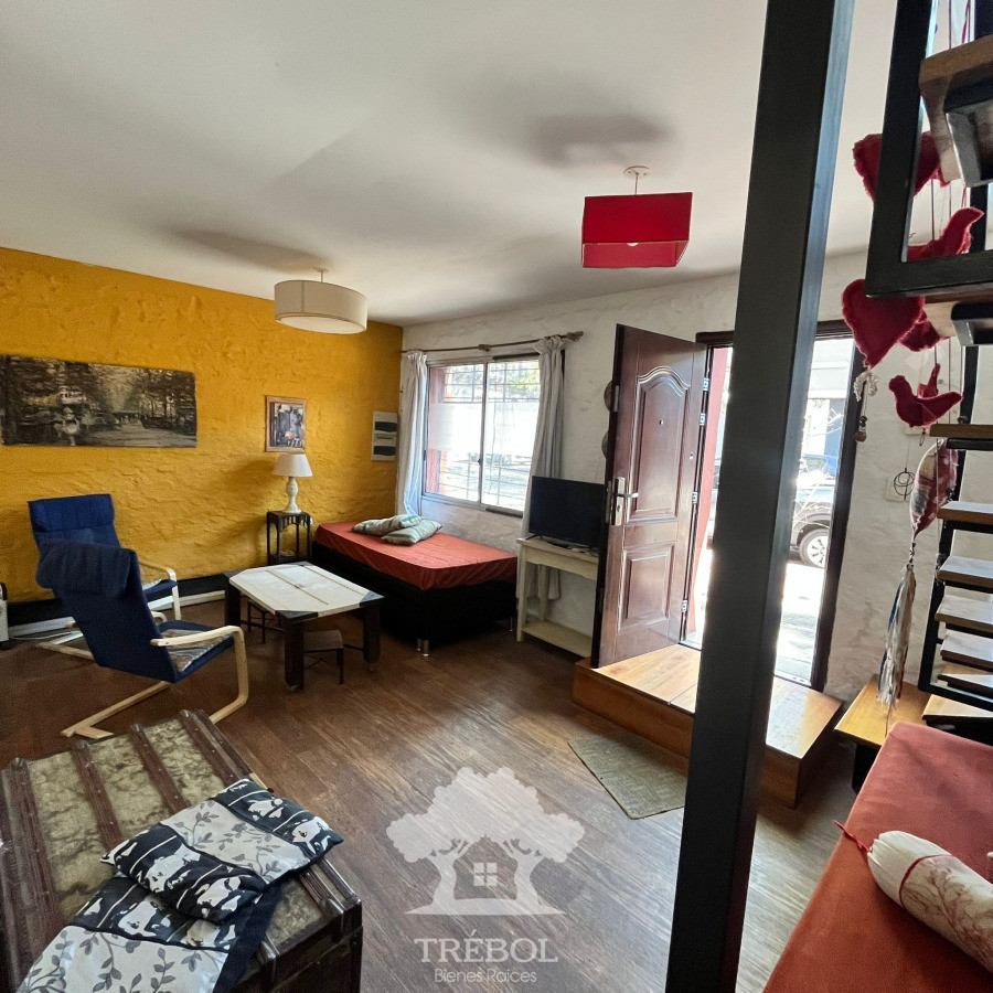 Apartamento ID.20 - Alquiler Dúplex 2 Dormitorios Aguada Montevideo V 