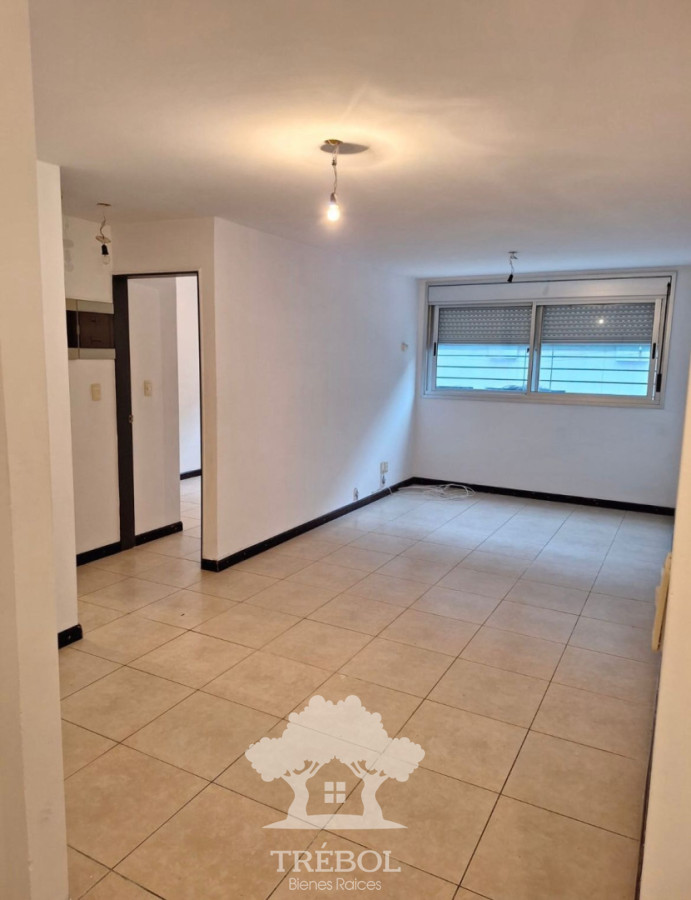 Apartamento ID.126 - Alquiler Apartamento 2 Dormitorios Aguada Montevideo V 