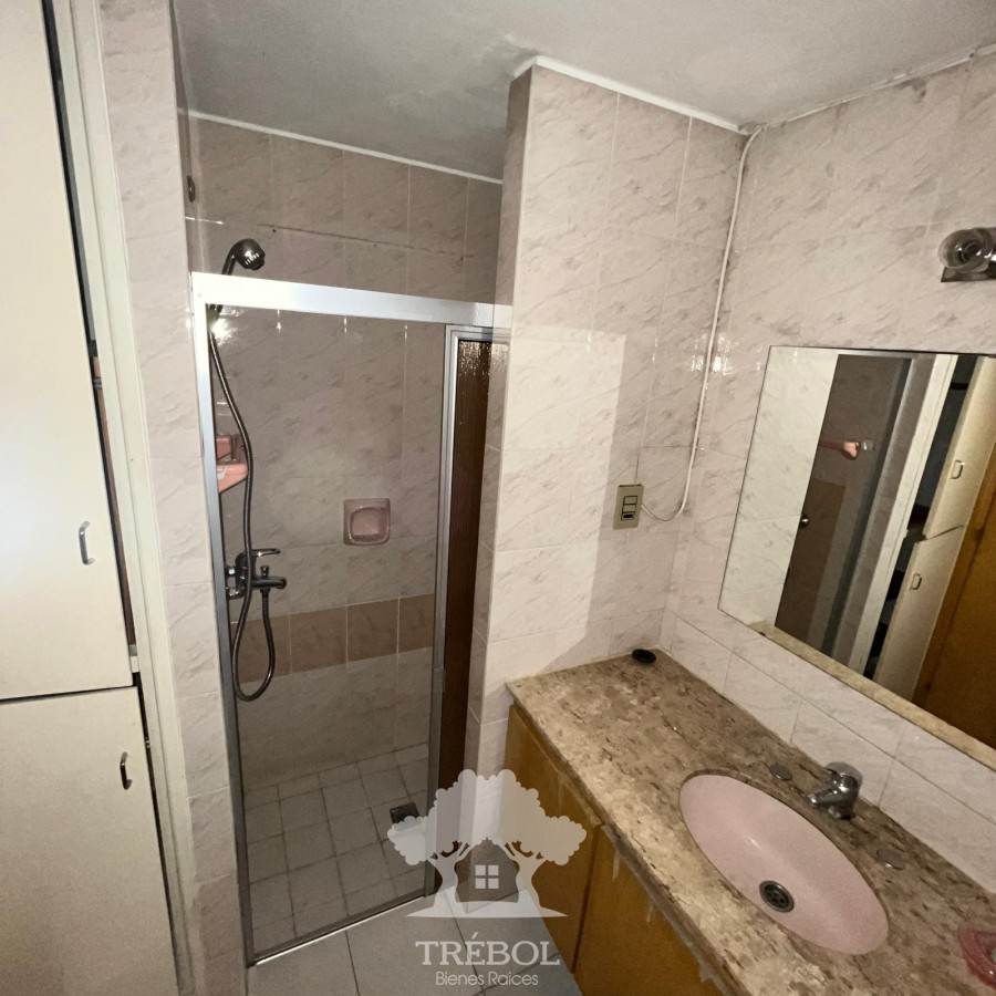 Apartamento ID.43 - Venta Apartamento 2 Dormitorios con Garaje Cordón Montevideo V 