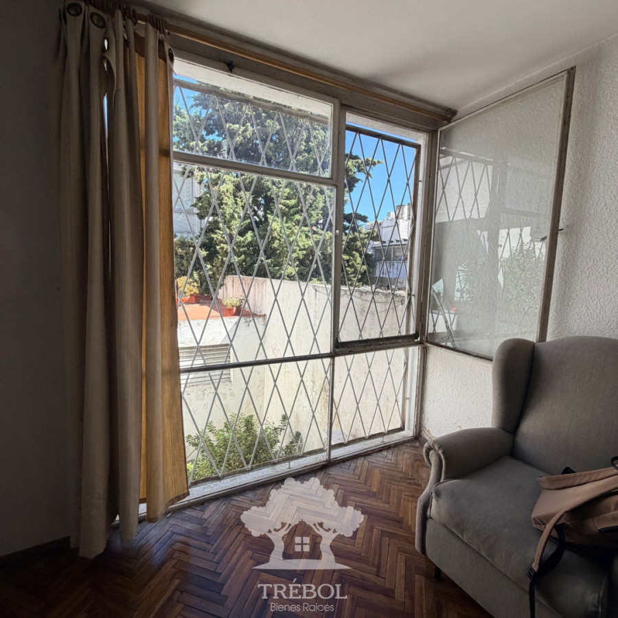 Apartamento ID.203 - Venta Apartamento 2 Dormitorios Cordón Montevideo V 
