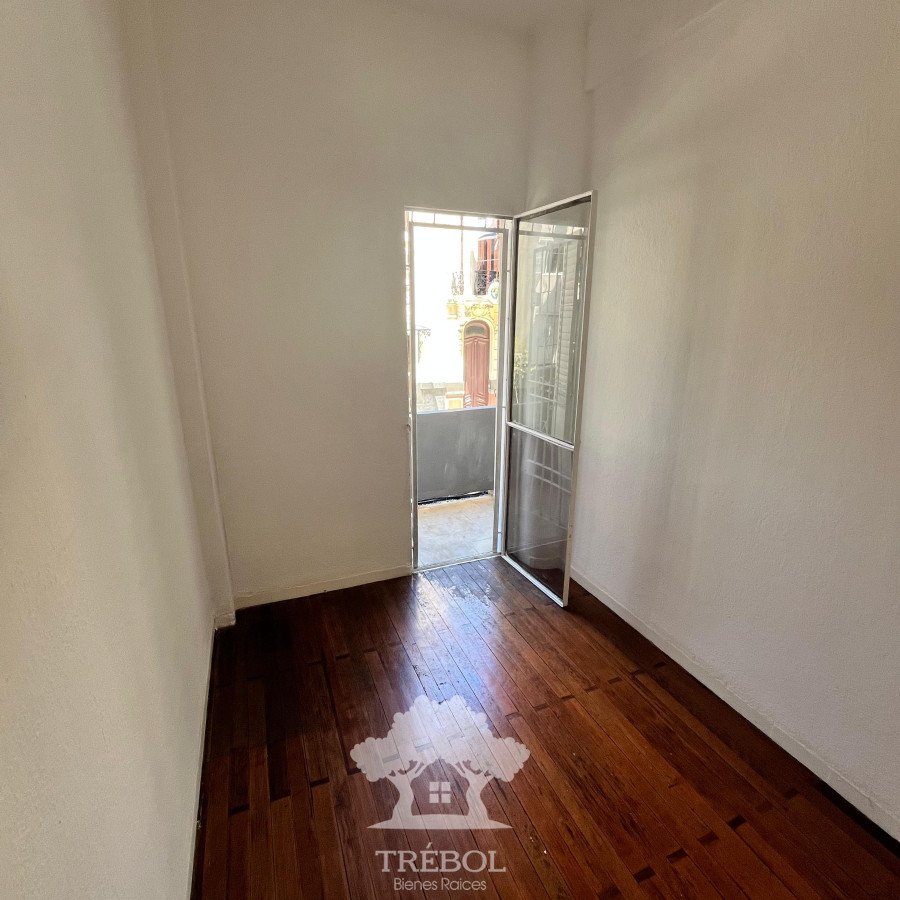 Apartamento ID.31 - Venta a Apartamento 2 Dormitorios Rentado Centro Montevideo V 