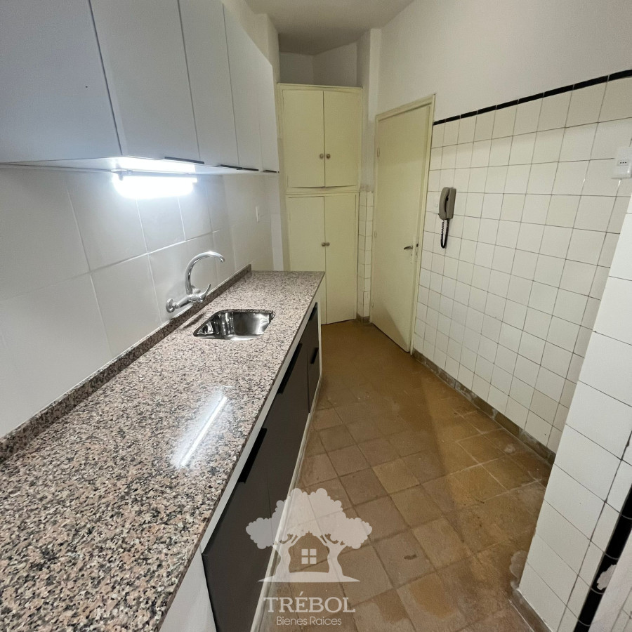 Apartamento ID.77 - Alquiler Apartamento 1 Dormitorios Pocitos Montevideo D