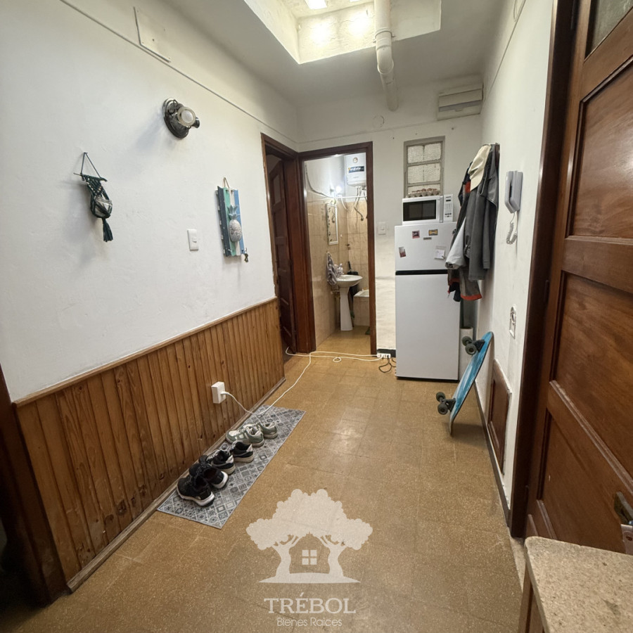 Apartamento ID.233 - Venta Apartamento 2 dormitorios con Renta Cordon Montevideo G