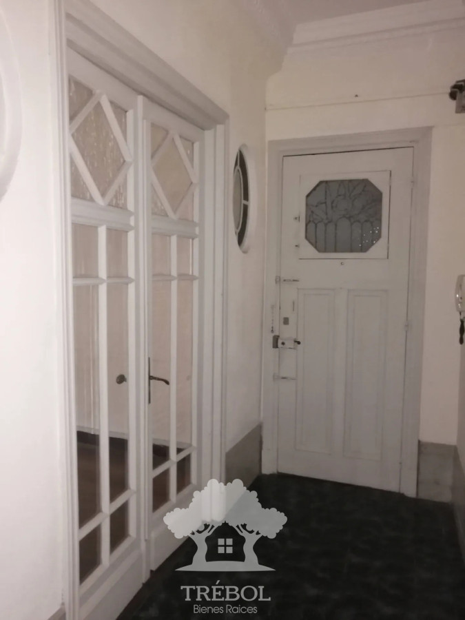 Apartamento ID.251 - Alquiler Apartamento 1 Dormitorios Ciudad Vieja Montevideo D