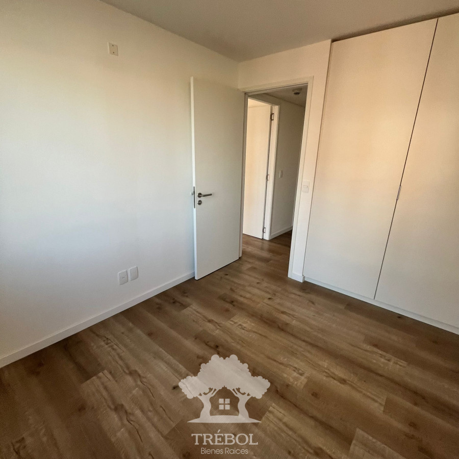 Apartamento ID.27 - Venta Apartamento 2 dormitorios Centro Montevideo V