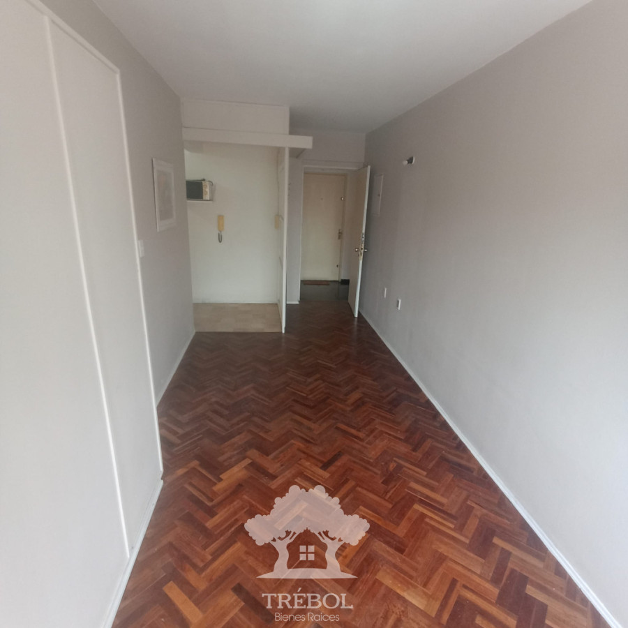 Apartamento ID.261 - Alquiler Apartamento Monoambiente centro Montevideo D