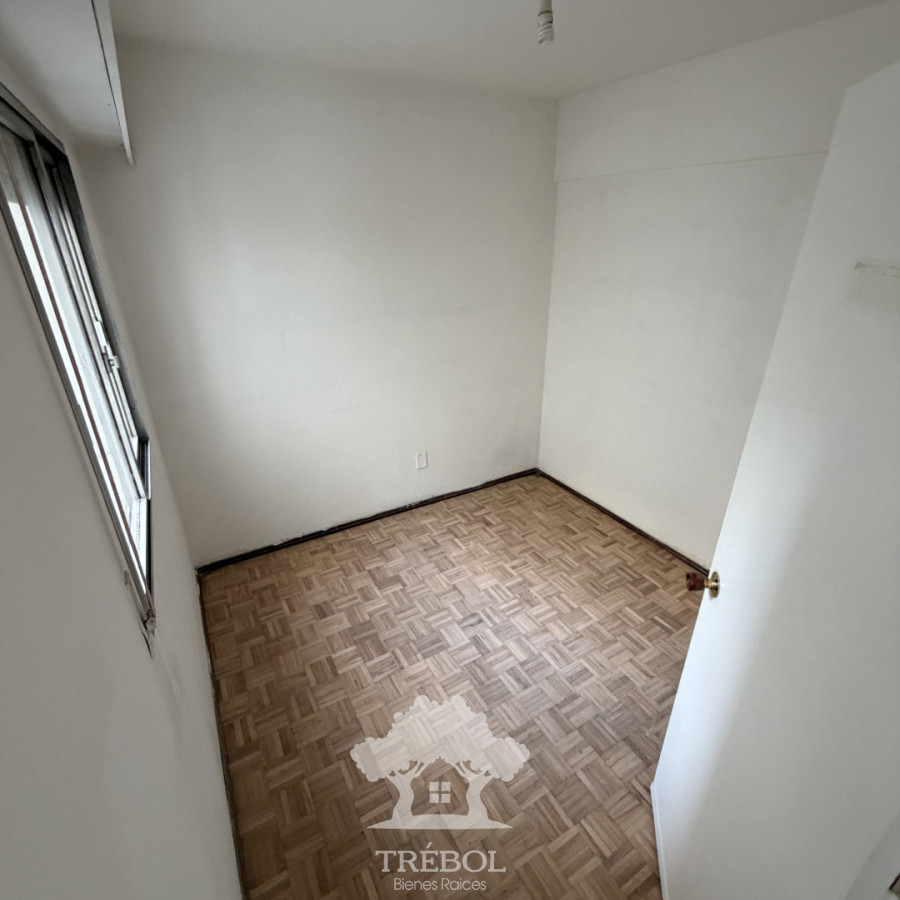 Apartamento ID.47 - Venta Apartamento 4 dormitorios Centro Montevideo G