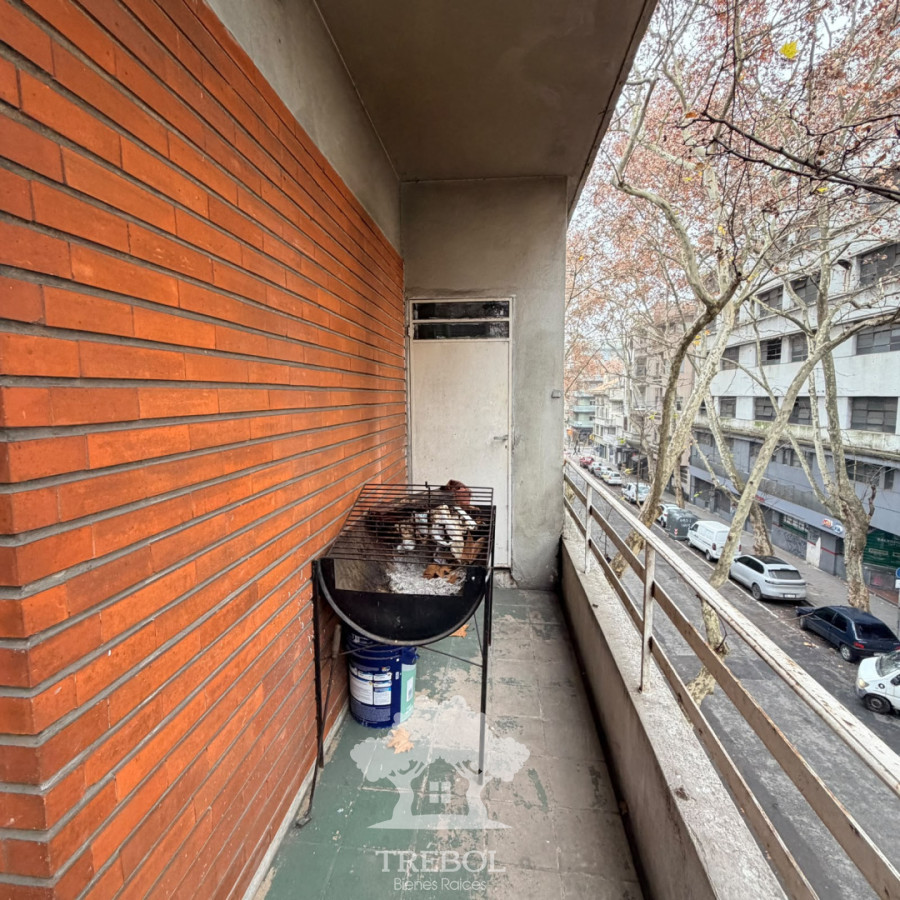 Apartamento ID.372 - Venta Apartamento 3 Dormitorios Centro Montevideo D
