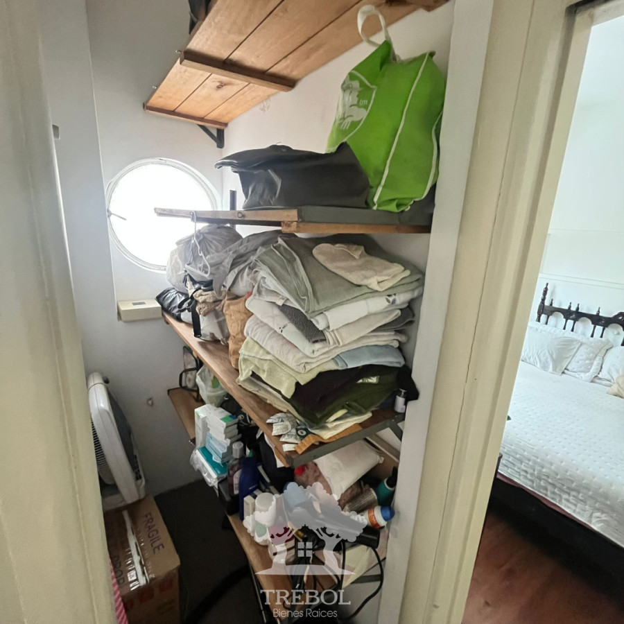 Apartamento ID.107 - Venta Apartamento 4 Dormitorios Centro Montevideo V 