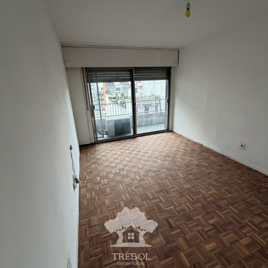 Apartamento ID.47 - Venta Apartamento 4 dormitorios Centro Montevideo G