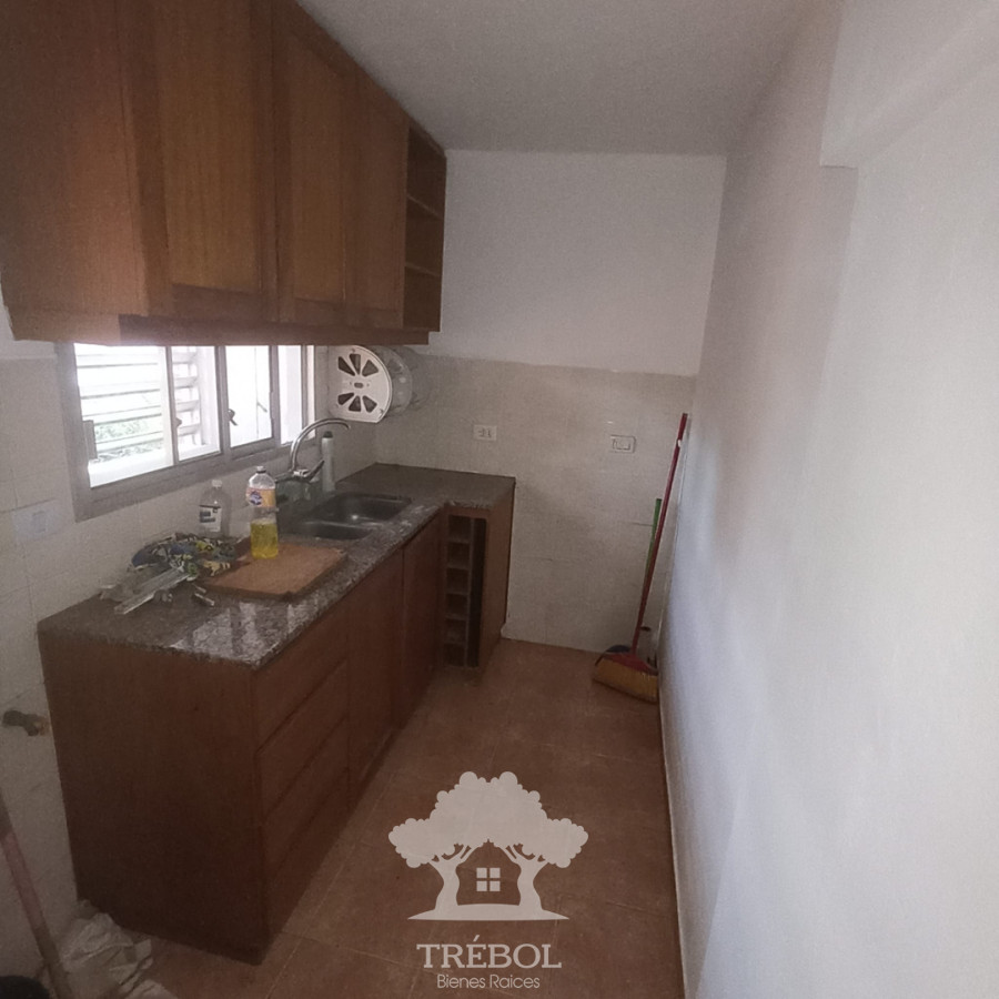 Apartamento ID.214 - Alquiler Apartamento 4 Dormitorios PocitosMontevideo D