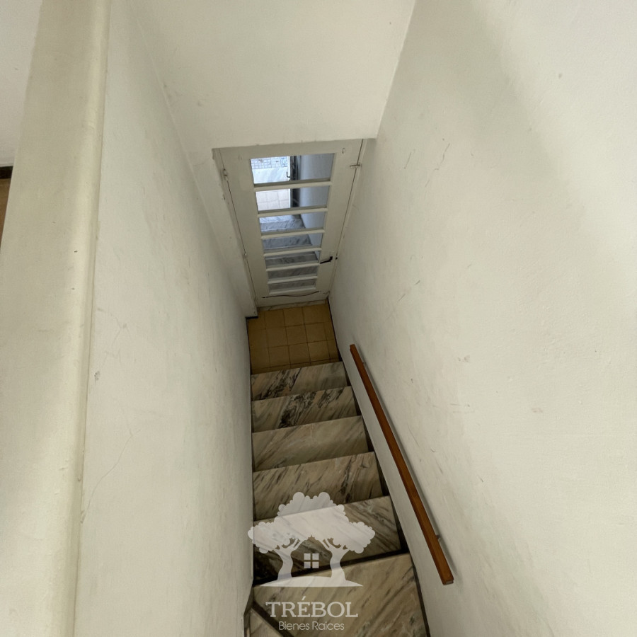 Apartamento ID.103 - Venta Casa 2 dormitorios + Local Comercial Rentado Aguada Montevideo G