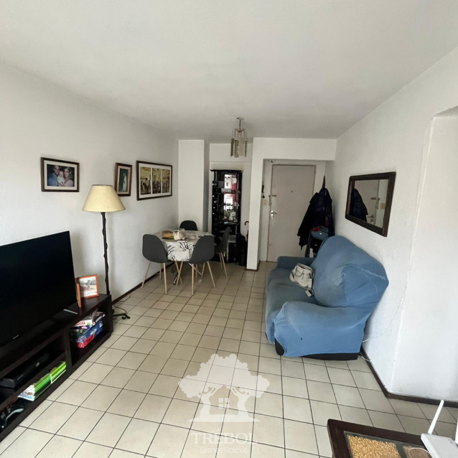 Apartamento ID.191 - Alquiler Apartamento 2 Dormitorios Cordón Montevideo V 
