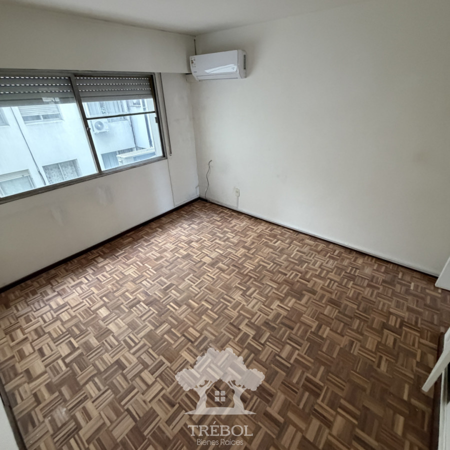 Apartamento ID.47 - Venta Apartamento 4 dormitorios Centro Montevideo G