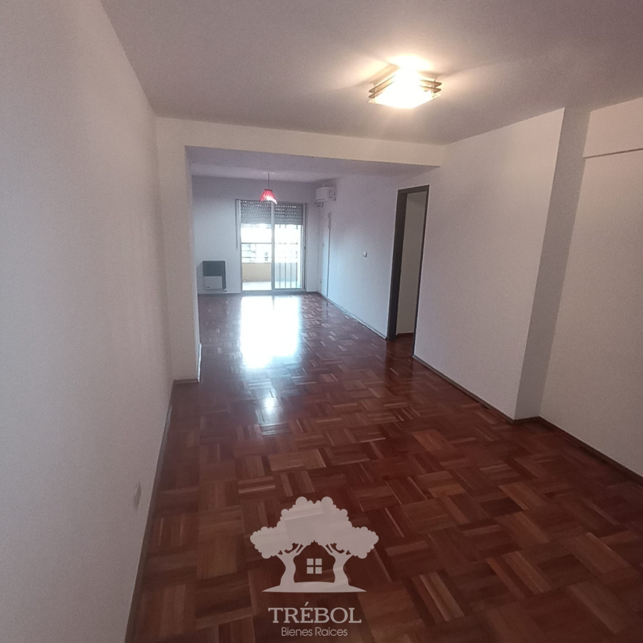 Apartamento ID.214 - Alquiler Apartamento 4 Dormitorios PocitosMontevideo D