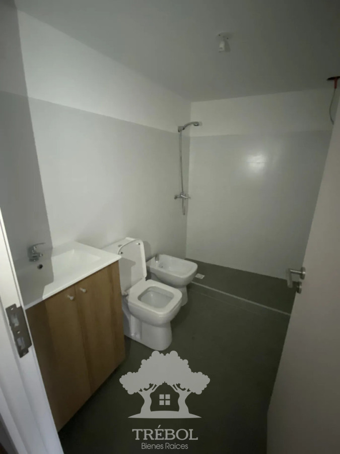 Apartamento ID.252 - Alquiler Apartamento 1 Dormitorios Tres Cruces Montevideo D
