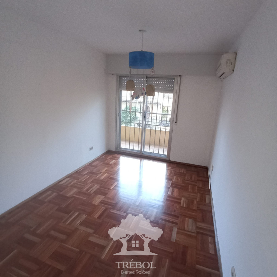 Apartamento ID.214 - Alquiler Apartamento 4 Dormitorios PocitosMontevideo D