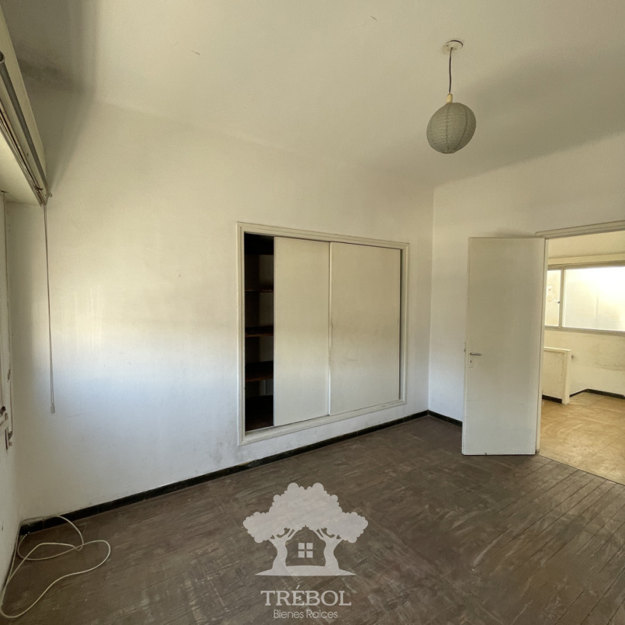 Apartamento ID.103 - Venta Casa 2 dormitorios + Local Comercial Rentado Aguada Montevideo G