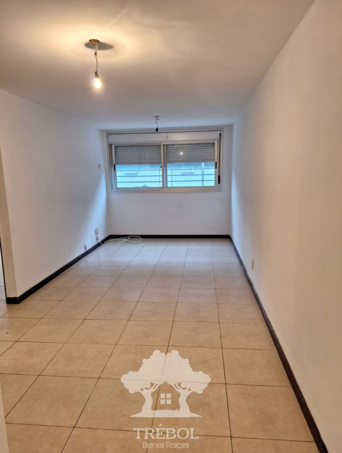 Apartamento ID.126 - Alquiler Apartamento 2 Dormitorios Aguada Montevideo V 