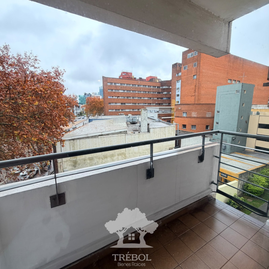 Apartamento ID.323 - Alquiler Apartamento 2 Dormitorios Tres Cruces Montevideo V 