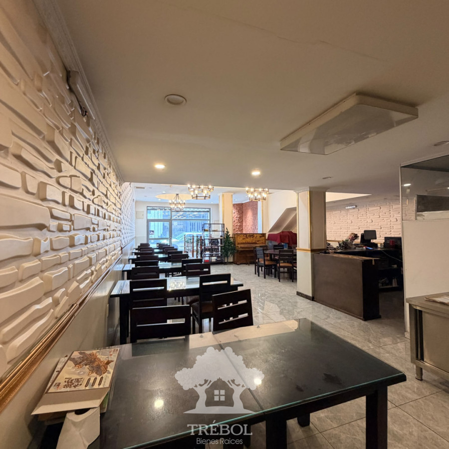 Apartamento ID.363 - Alquiler Local  Ciudad Vieja Montevideo D