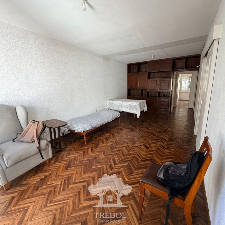 Apartamento ID.203 - Venta Apartamento 2 Dormitorios Cordón Montevideo V 