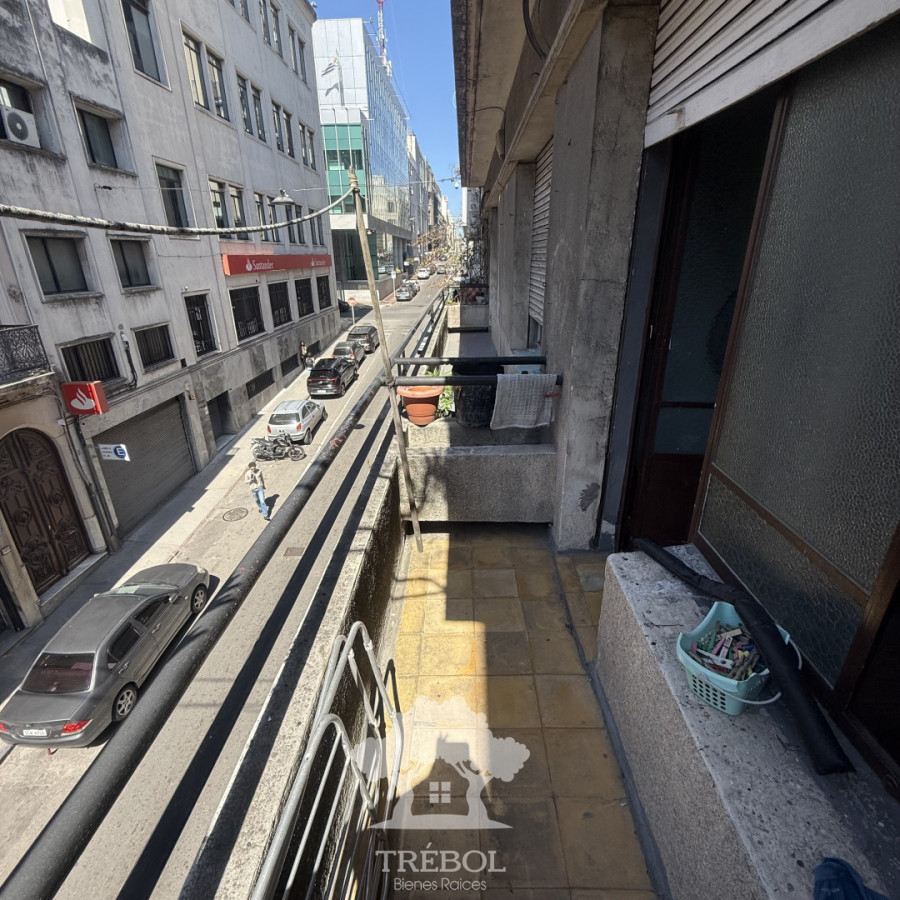 Apartamento ID.465 - Venta Apartamento 2 Dormitorios Ciudad Vieja Montevideo G