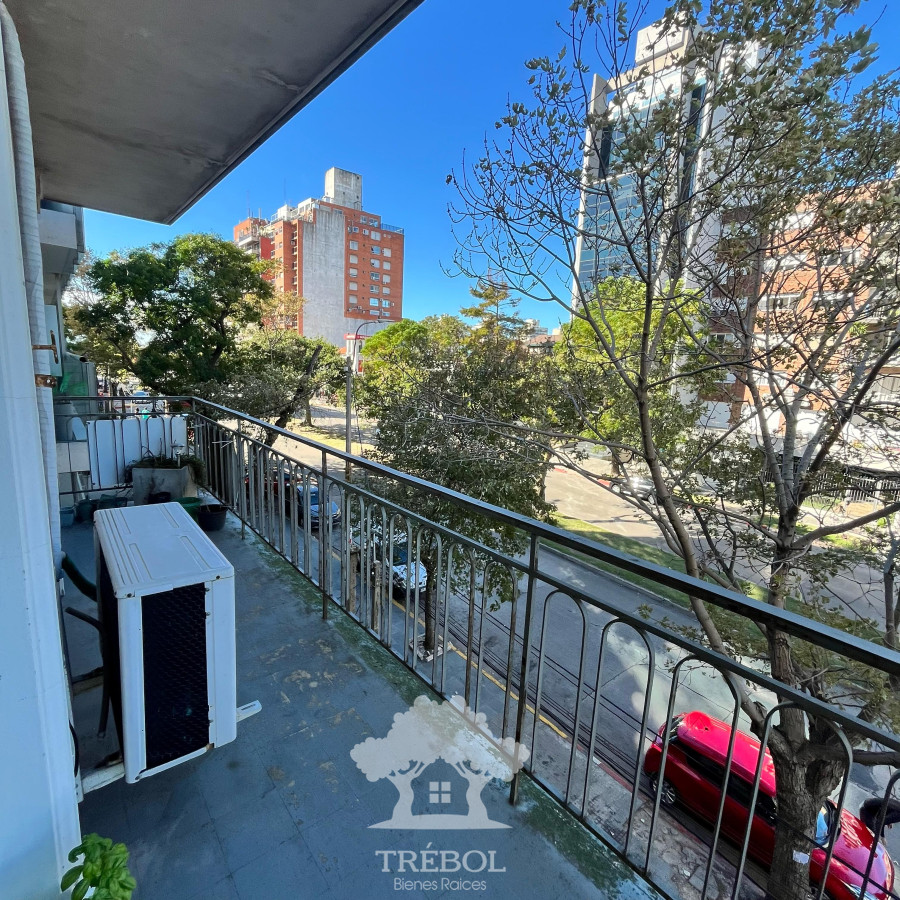 Apartamento ID.32 - Venta Apartamento 2 Dormitorios Pocitos Montevideo V 