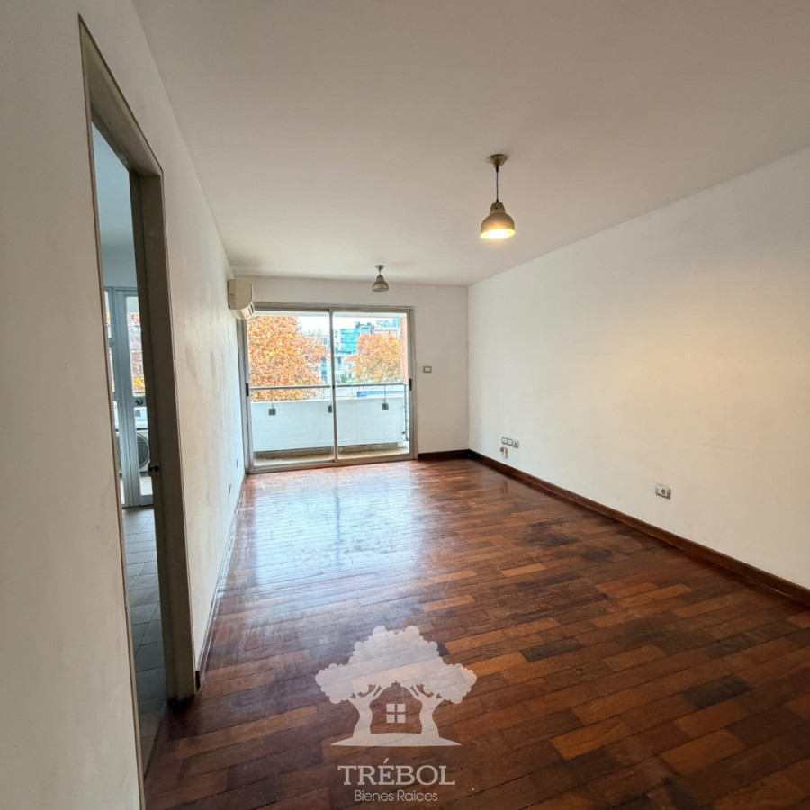 Apartamento ID.323 - Alquiler Apartamento 2 Dormitorios Tres Cruces Montevideo V 