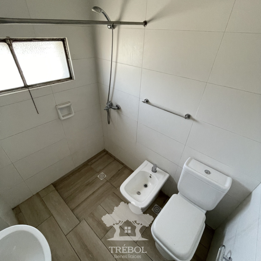 Apartamento ID.103 - Venta Casa 2 dormitorios + Local Comercial Rentado Aguada Montevideo G