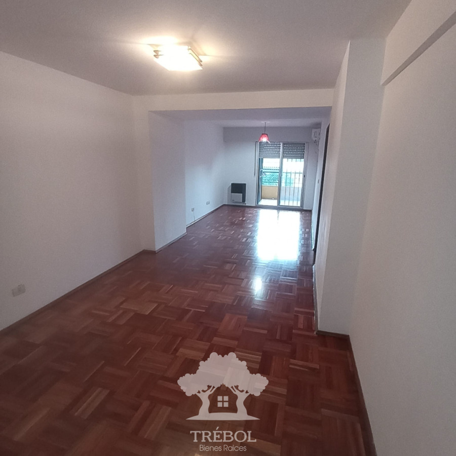 Apartamento ID.214 - Alquiler Apartamento 4 Dormitorios PocitosMontevideo D