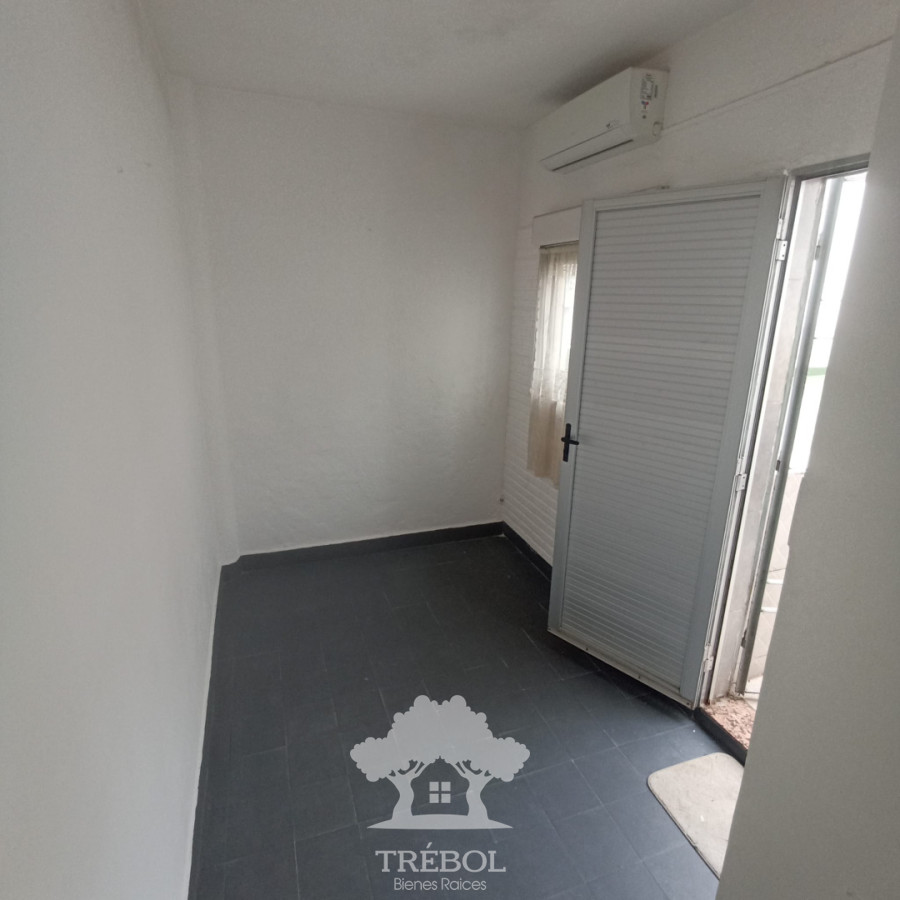 Apartamento ID.341 - Venta Apartamento 2 Dormitorios Brazo Oriental Montevideo D