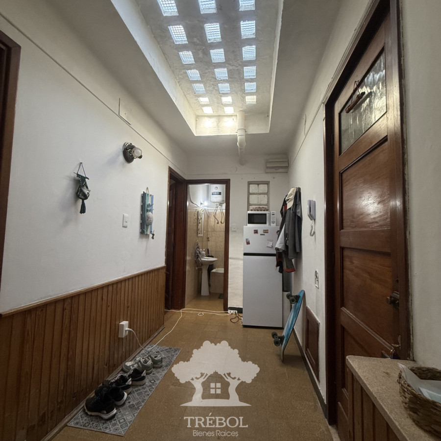 Apartamento ID.233 - Venta Apartamento 2 dormitorios con Renta Cordon Montevideo G