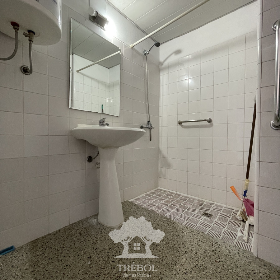 Apartamento ID.65 - Alquiler apartamento 3 Dormitorios Parque Rodó Montevidéo G