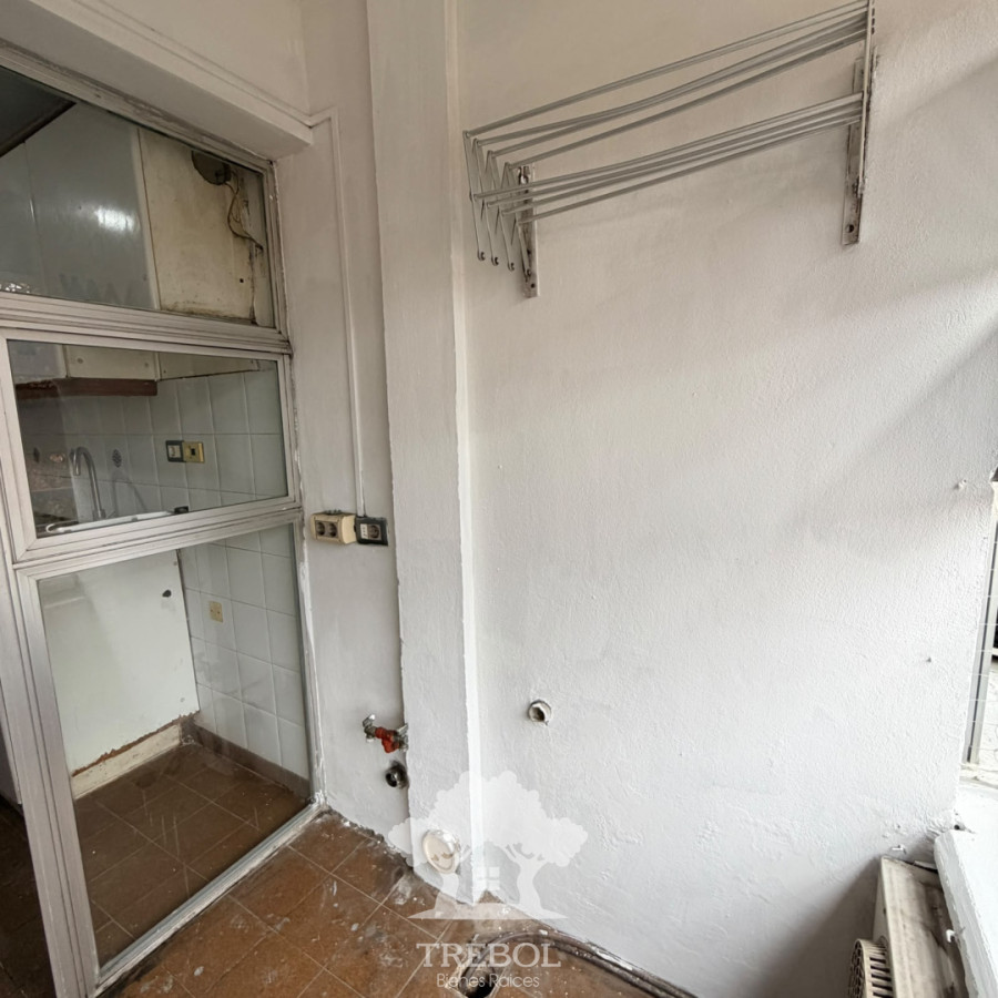 Apartamento ID.323 - Alquiler Apartamento 2 Dormitorios Tres Cruces Montevideo V 