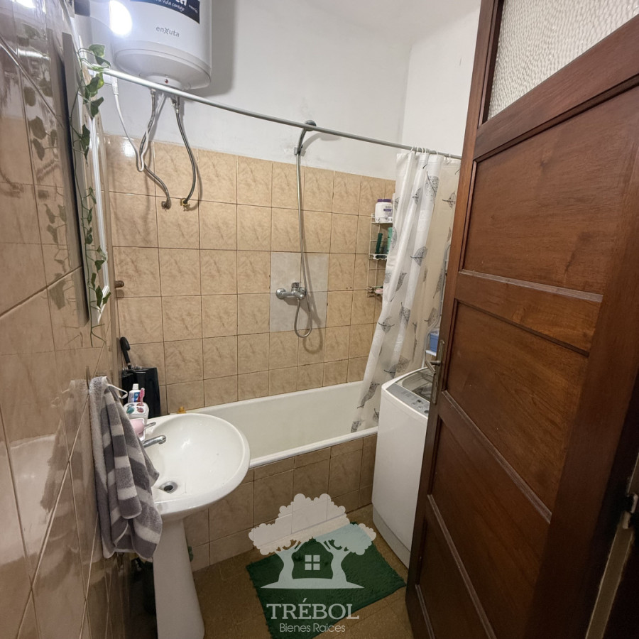 Apartamento ID.233 - Venta Apartamento 2 dormitorios con Renta Cordon Montevideo G