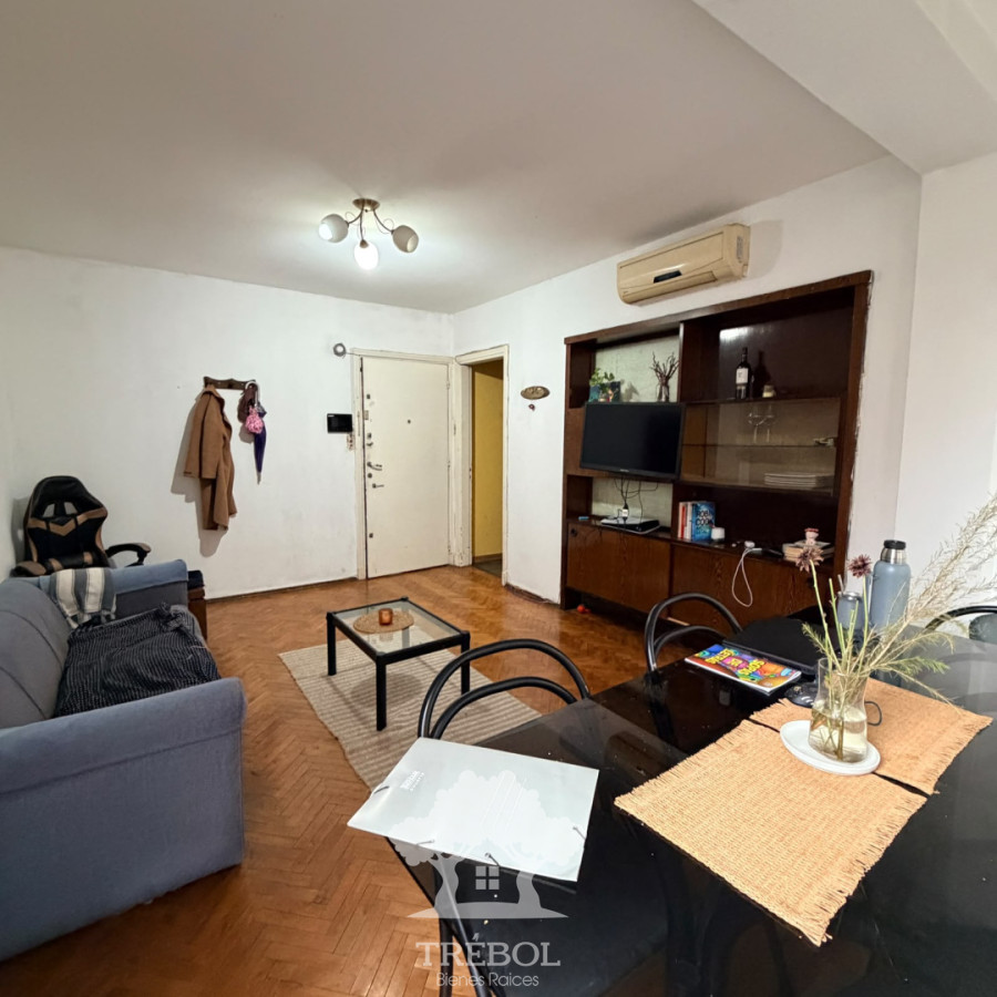 Apartamento ID.372 - Venta Apartamento 3 Dormitorios Centro Montevideo D